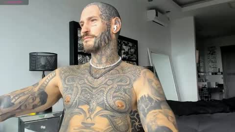 lucasexclusive online show from December 2, 5:04 am