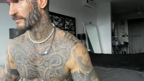 lucasexclusive online show from December 7, 5:04 am