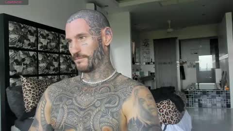 lucasexclusive online show from December 8, 8:41 am