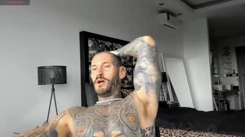 lucasexclusive online show from January 5, 7:17 am