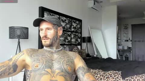 lucasexclusive online show from January 26, 4:51 am