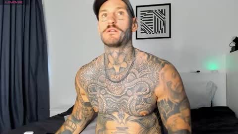 lucasexclusive online show from November 4, 6:56 am