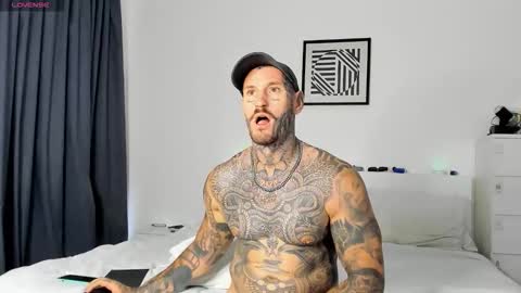 lucasexclusive online show from November 10, 6:34 am