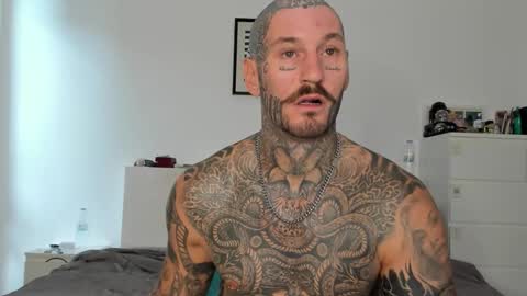 lucasexclusive online show from March 22, 4:05 am