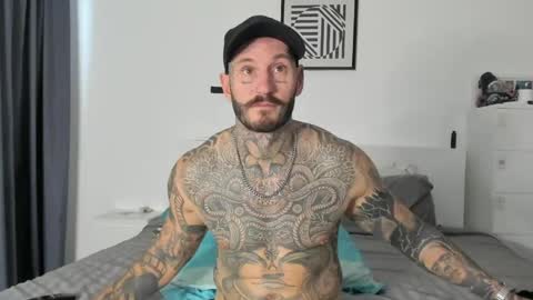 lucasexclusive online show from April 18, 5:00 am