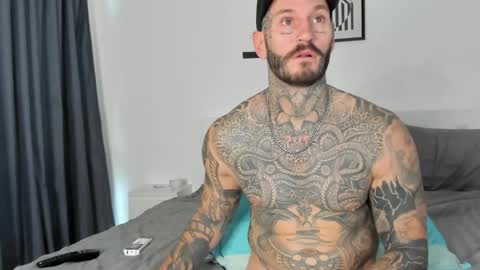 lucasexclusive online show from April 19, 4:34 am