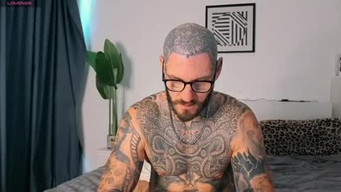 Snapshot of lucasexclusive chatting on June 23, 6:22 am lucasexclusive online show from June 23, 6:22 am