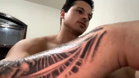 Snapshot of lucasfit24 chatting on January 21, 2:43 am lucasfit24 online show from January 21, 2:43 am