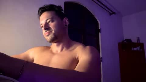 Snapshot of lucasfit24 chatting on March 7, 2:46 am lucasfit24 online show from March 7, 2:46 am