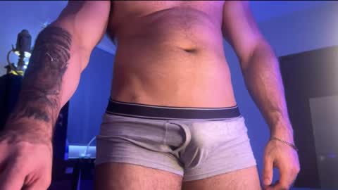 Snapshot of lucasfit24 chatting on November 13, 5:12 pm lucasfit24 online show from November 13, 5:12 pm