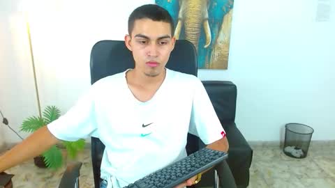 Lucas online show from March 27, 9:25 pm