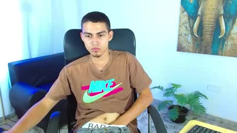 Lucas online show from April 24, 10:23 pm