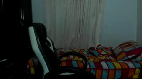 Snapshot of lucaswattsons chatting on May 5, 2:52 am Lucaswatsons online show from May 5, 2:52 am