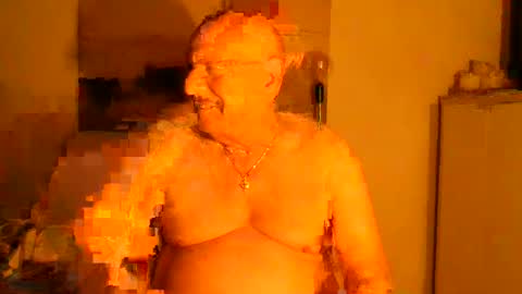 lucbottom031249 online show from June 24, 3:05 am