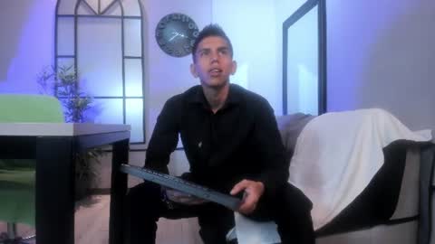 Snapshot of lucca_moreti chatting on June 21, 3:53 am Lucca Moreti online show from June 21, 3:53 am