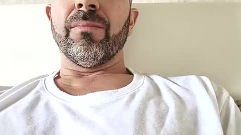 Snapshot of luccazzo79 chatting on June 6, 8:19 am luccazzo79 online show from June 6, 8:19 am