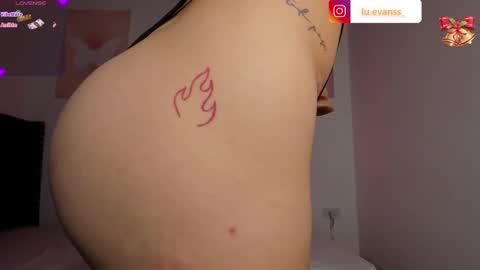 Lucero online show from December 24, 1:16 am