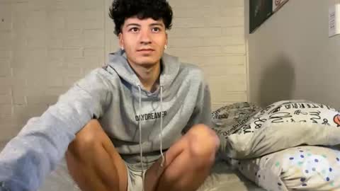 Felipe online show from February 15, 5:53 pm