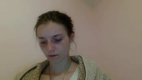 Snapshot of luci_layne chatting on June 29, 5:02 pm Luci Layne online show from June 29, 5:02 pm