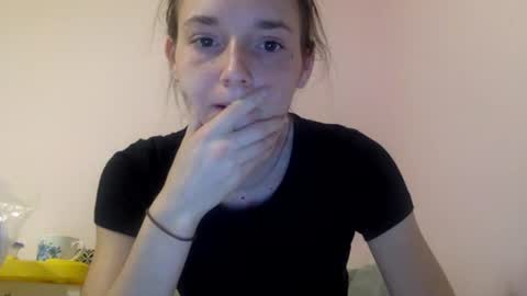 Snapshot of luci_layne chatting on July 28, 11:17 am Luci Layne online show from July 28, 11:17 am