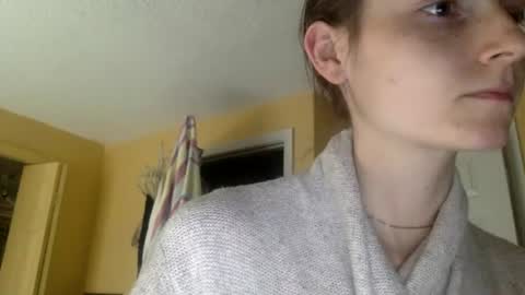 Snapshot of luci_layne chatting on July 28, 3:21 pm Luci Layne online show from July 28, 3:21 pm