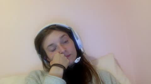 Snapshot of luci_layne chatting on July 31, 5:07 am Luci Layne online show from July 31, 5:07 am