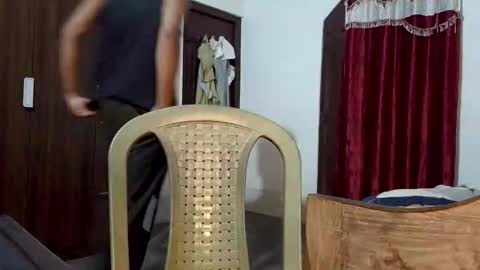 luci_ri online show from April 19, 2:11 am