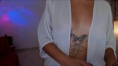 Luci online show from April 22, 4:37 am