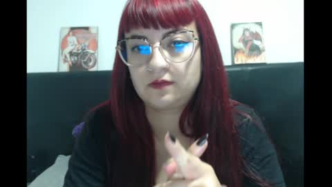 Lulu DCarton online show from April 1, 4:02 am