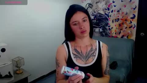 Snapshot of lucia_evans21 chatting on July 10, 8:00 pm lucia_evans21 online show from July 10, 8:00 pm