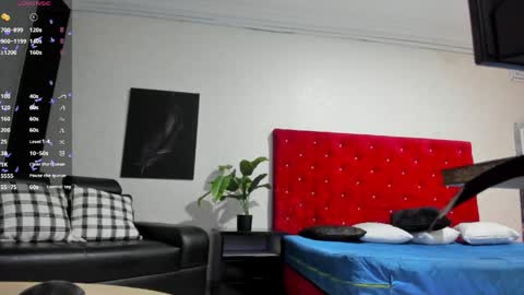 L U C I A online show from April 21, 12:44 pm