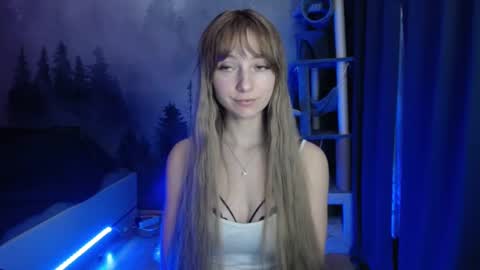 Lucy online show from December 16, 10:45 pm