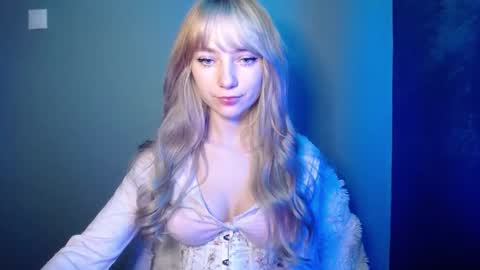 Lucy online show from November 9, 8:01 am