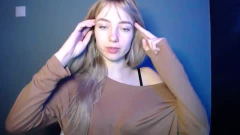 Lucy online show from February 4, 1:50 pm