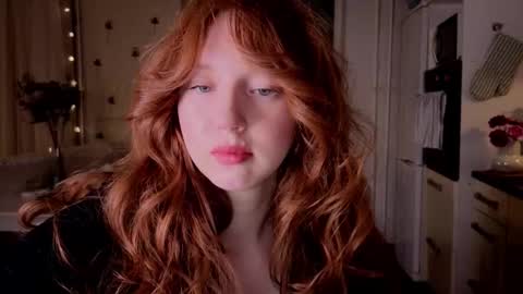 Lucia online show from December 18, 6:14 pm