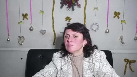 Snapshot of luciami chatting on December 25, 6:09 pm LuciaMi online show from December 25, 6:09 pm