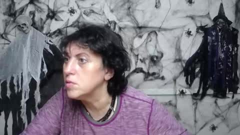 Snapshot of luciami chatting on October 19, 5:02 pm LuciaMi online show from October 19, 5:02 pm