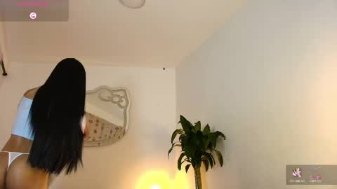 luciana_glow online show from April 25, 6:05 am