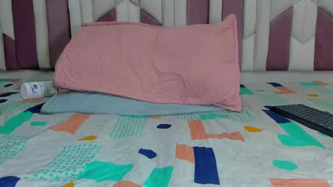 instagram luciana417  online show from February 18, 6:15 am