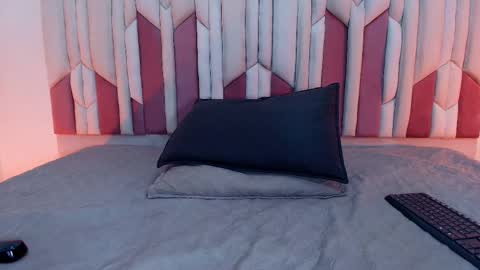 instagram luciana417  online show from September 18, 3:08 am