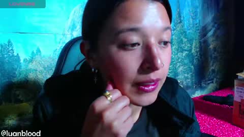 Snapshot of lucianahalen chatting on June 7, 7:50 pm Lucy online show from June 7, 7:50 pm