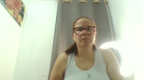 Snapshot of lucianamaster chatting on November 16, 11:27 am lucianamaster online show from November 16, 11:27 am