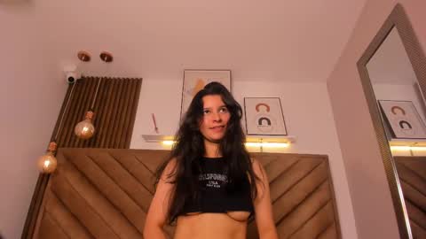 Snapshot of lucianasmith_ chatting on February 22, 3:36 pm Luci online show from February 22, 3:36 pm