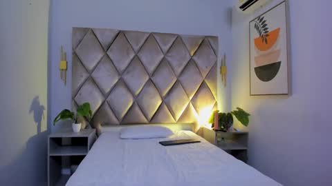 Snapshot of lucianasmith_ chatting on March 1, 12:12 pm Luci online show from March 1, 12:12 pm