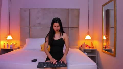 Snapshot of lucianasmith_ chatting on September 27, 12:43 pm Luci online show from September 27, 12:43 pm