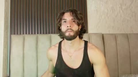 Luciano online show from November 8, 8:51 pm