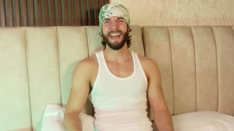 Luciano online show from November 10, 9:47 pm