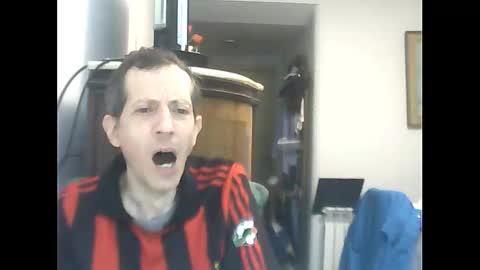 Luciano online show from February 21, 3:07 am