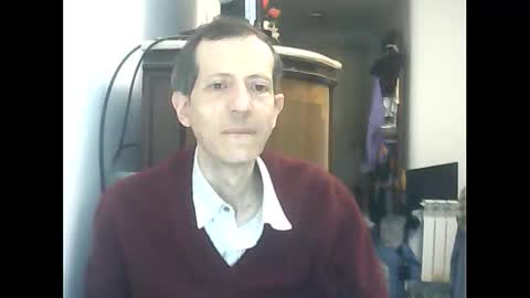 Snapshot of lucianoaxel chatting on March 27, 2:50 am Luciano online show from March 27, 2:50 am