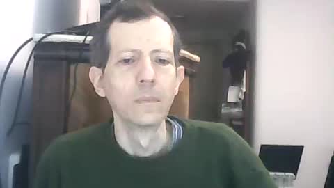Snapshot of lucianoaxel chatting on April 7, 12:27 pm Luciano online show from April 7, 12:27 pm